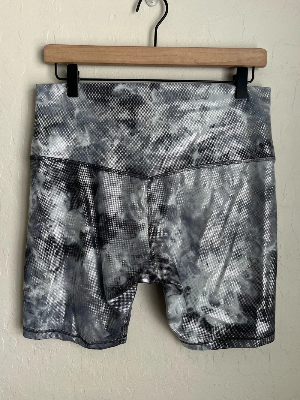 Lululemon align high rise shorts foil shine tie dye 12 special edition